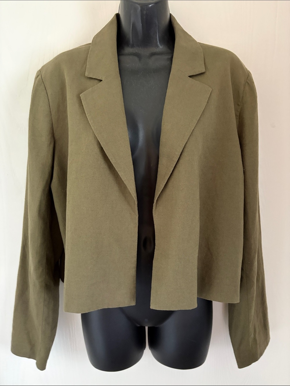 Treasure Bond Crop Linen Blend Blazer